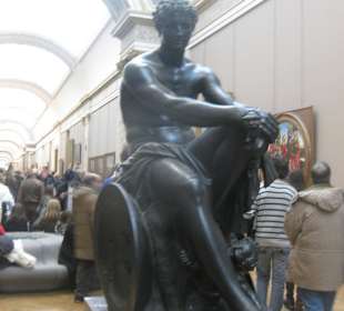 Statua