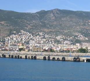 Der Hafen von weitem