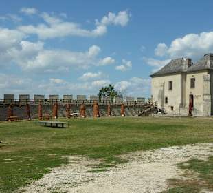 Dziedziniec zamku i Skarbczyk