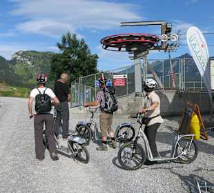 Mit den Trottis zur Talstation