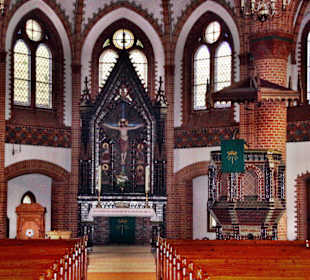 Blick in den Altarraum St. Nicolai