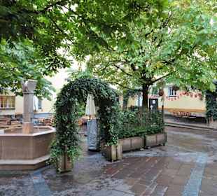 Biergarten im Innenhof der Brauwelt