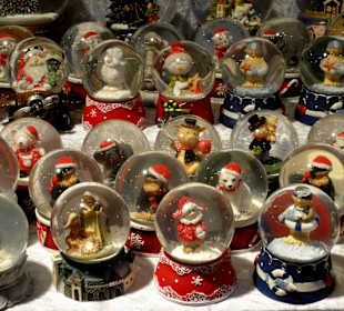 Spaziergang über den Märchenweihnachtsmarkt