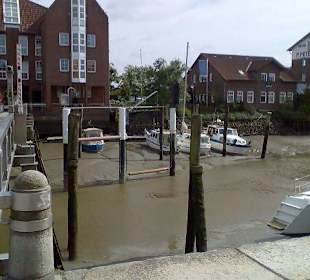 Boote im Schlick