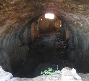 Keller in der Handelsagora