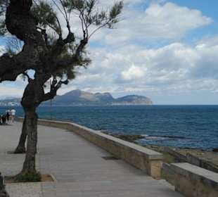 Ausblick aufs Meer und Formentor