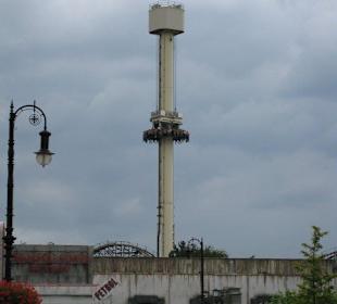 Free Fall Tower, freier Fall aus 60m