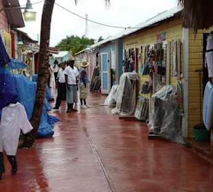 Einkaufsbummel 10 Minuten vom Hotel entfernt 