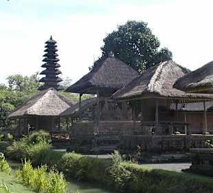 Pura Taman Ayun