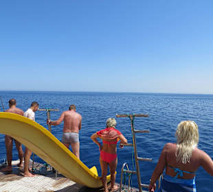 Rutsche vom Boot ins Meer