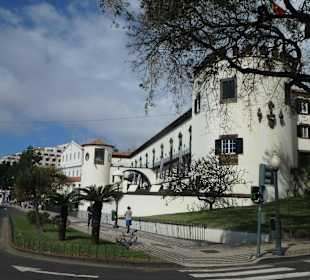 Blick auf den São Lourenço Palast