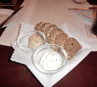 "Gruß aus der Küche" mit steinhartem Brot