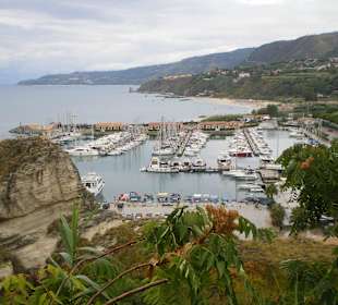 Hafen von Tropea, Altstadtblick