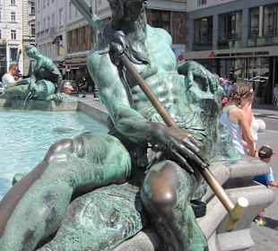 Donnerbrunnen am Neuen Markt