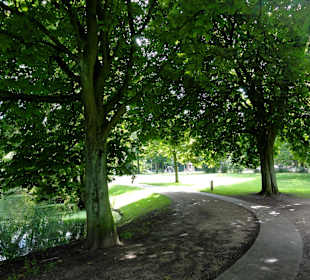 Spaziergang durch den Waller Park