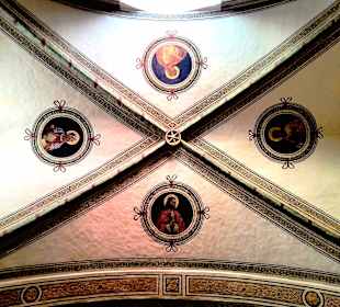 Wunderschöne Decke