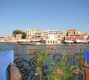 Blick auf die Hafenpromenade