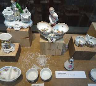 Exponate des Salzmuseums im Schaumagazin