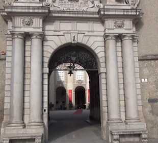 Domquartier - Residenzplatz