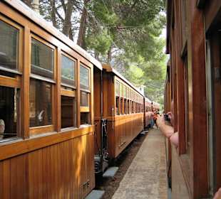 Warten auf den Bruderzug