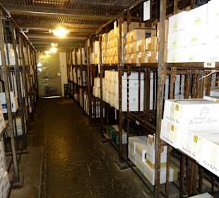 Im Flaschenlager des Bremer Ratskeller