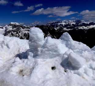 Tolle Ausblicke aber noch viel Schnee