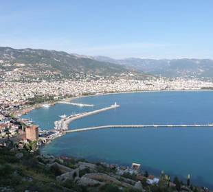 Blick auf Alanya-Hafen