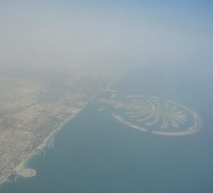 Flug über Dubai