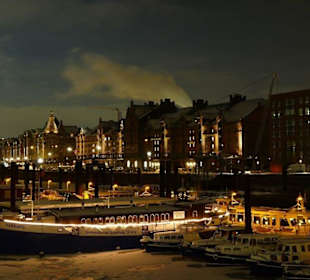 Hamburg by Night / Hafen City