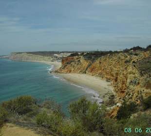 Strand mit Klippenlandschaft Nähe Praia do Vau