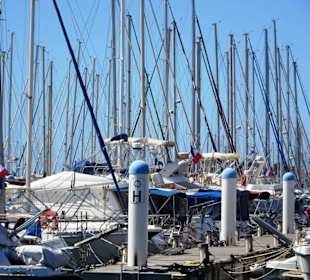 Rundgang durch den Yachthafen von Bandol
