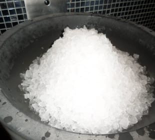 Laufende Eis-Schnee-Produktion Waldorf Astoria Berlin