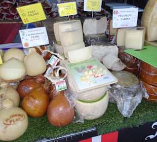 Impressionen vom Wochenmarkt La Ciotat