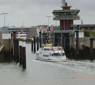 Hafeneinfahrt Büsum