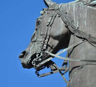 Impressionen vom Ernst-August-Denkmal