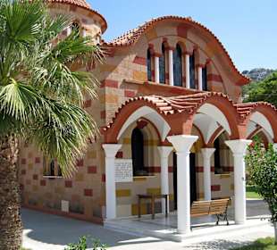 Lardos - Kirche