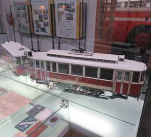 Im Museum des öffentlichen Peronennahverkehrs