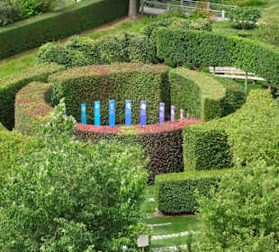 Blick vom Aussichtsturm in den Park der Gärten