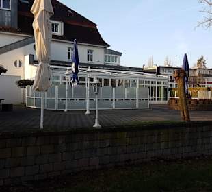 Außenterrasse am schönen Blauen See