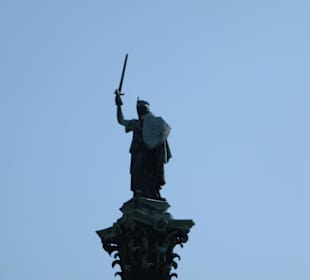 Statua