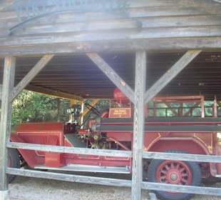 Altes Werksfeuerwehrauto