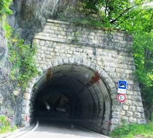 Plöckenpass Enge Tunnel