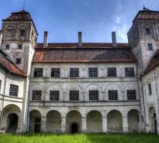 Dziedziniec