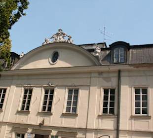 Budynek muzeum - Pałac Małachowskich