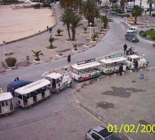 Platz vor der Medina