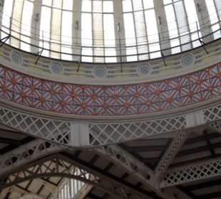 Blick hoch zur Kuppel