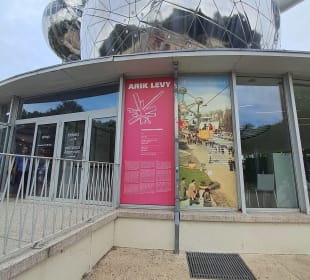 Das sehr schöne Atomium aus der Weltausstellung vo