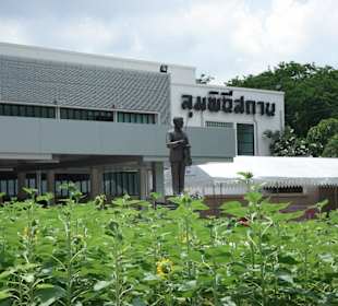 Der König in Bronze gegossen