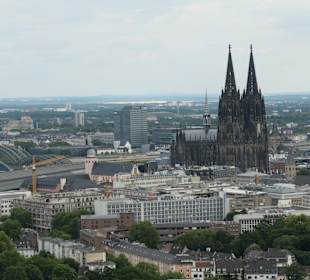 Ausblick vom Osman30 im 30.Stockwerk von Köln-Turm