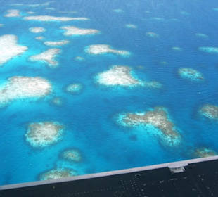 Luftaufnahme mit Wasserflugzeug